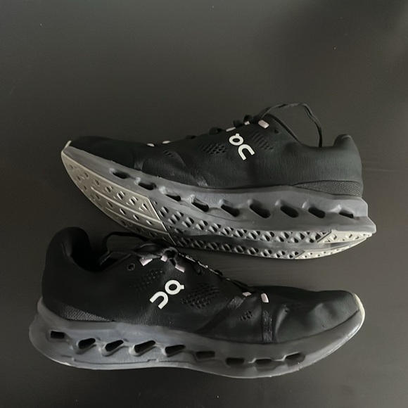 On Cloud Surfer Mens Size 11.5 D Width - Picture 2 of 6